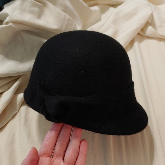 Charming Charlie Wool Hat - Picture 1 of 3